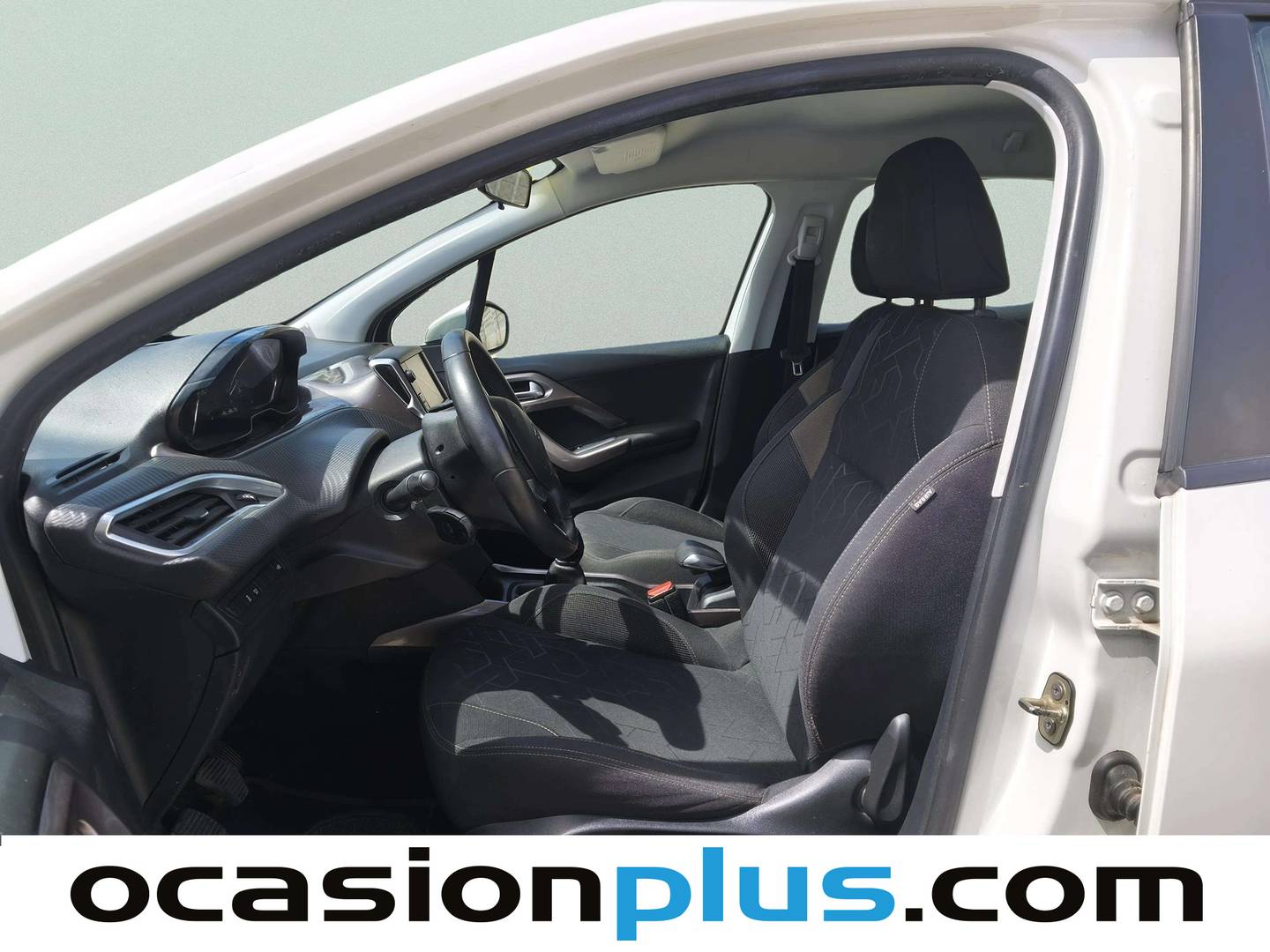 Foto asientos delanteros Peugeot 2008 Peugeot 2008 e-HDI 92 Active  (92 CV)