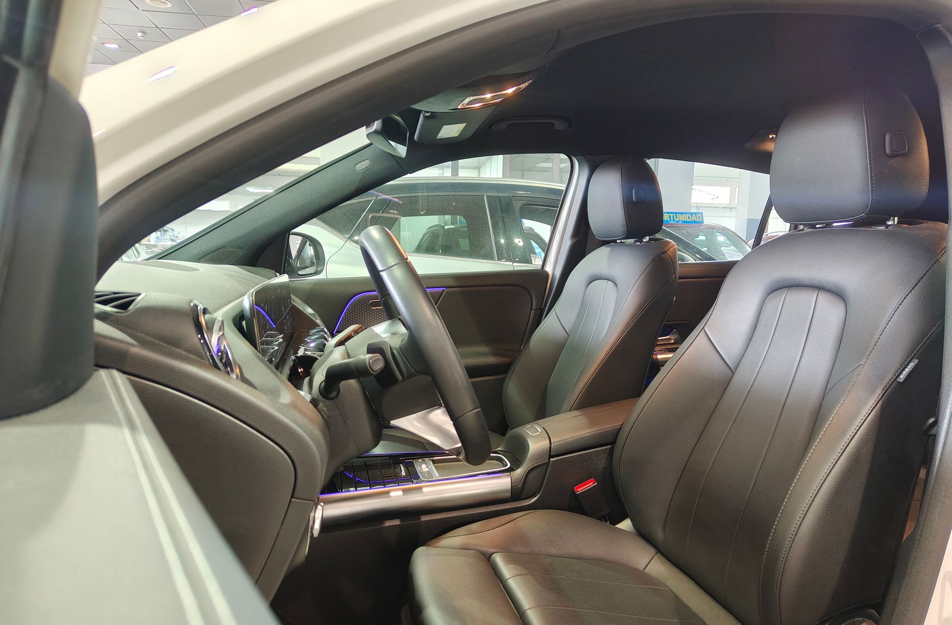 Mercedes-Benz GLA 200 - foto 12