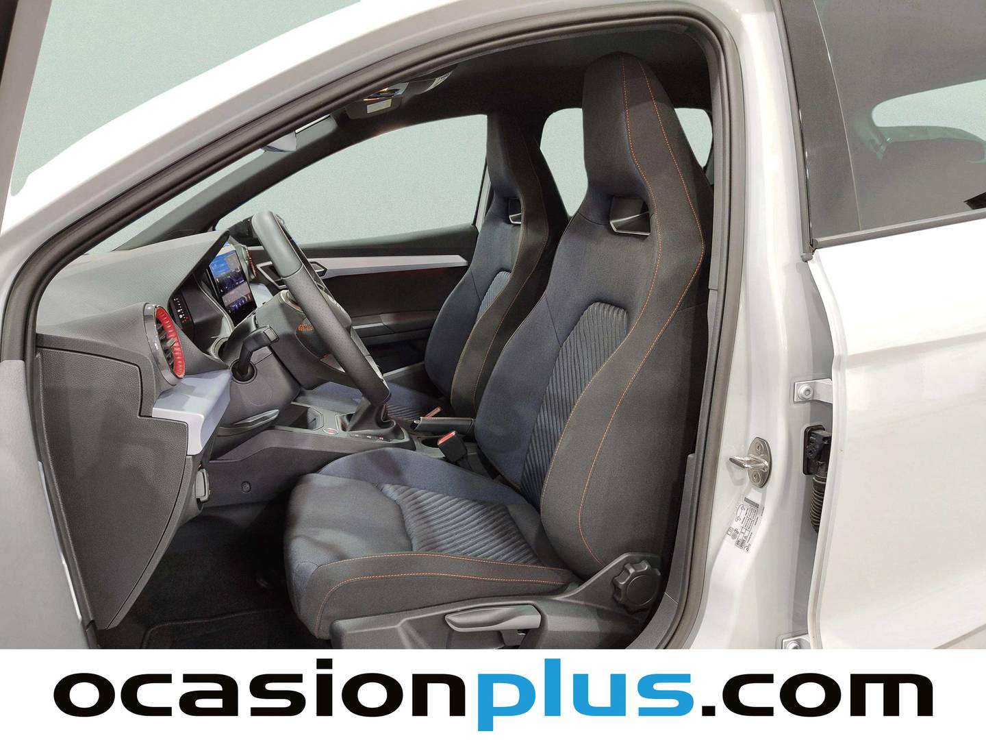 Foto asientos delanteros Seat Ibiza Seat Ibiza 1.0 TSI FR Salta (115 CV)