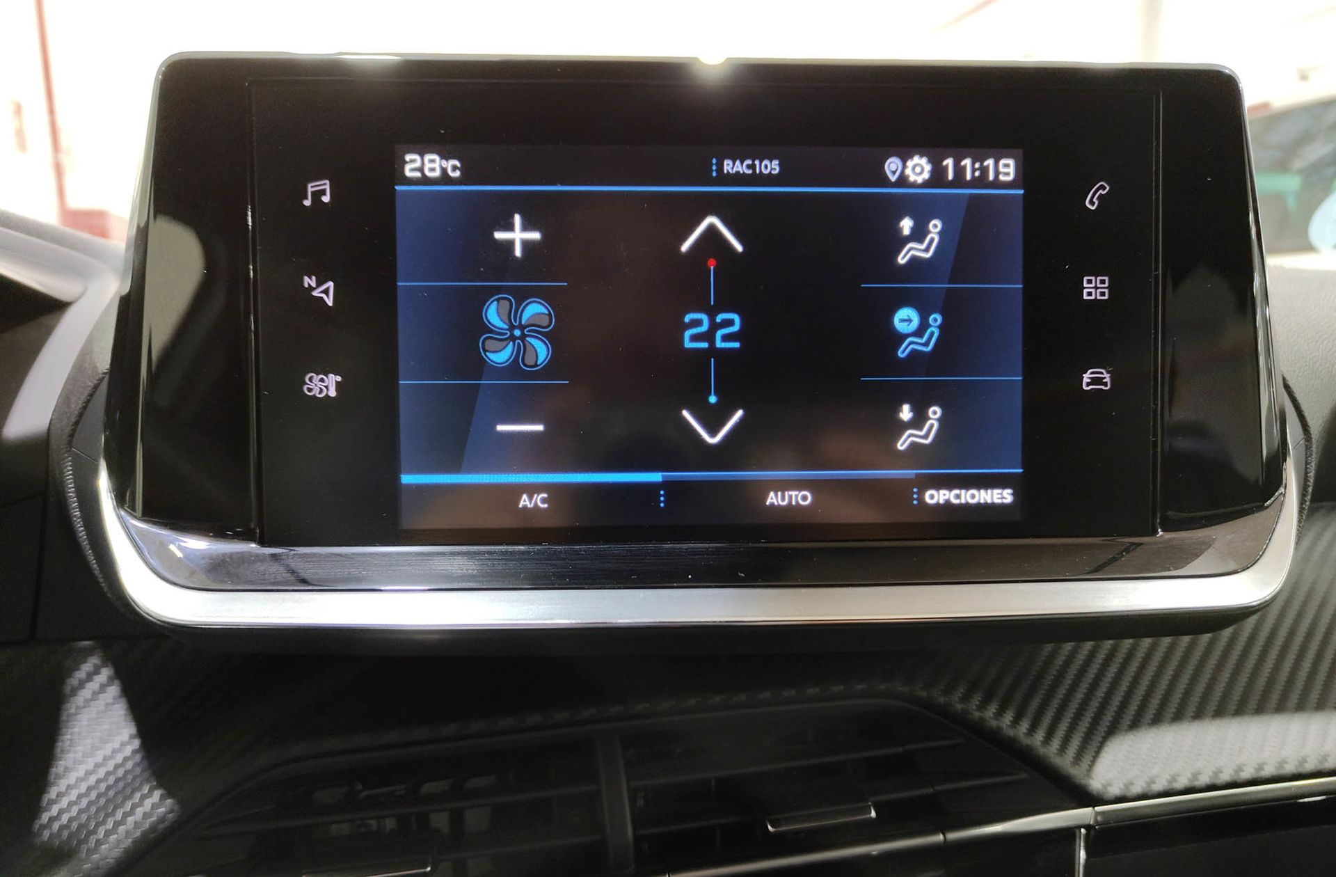 Peugeot 2008 PureTech 100 Allure Pack - foto 31