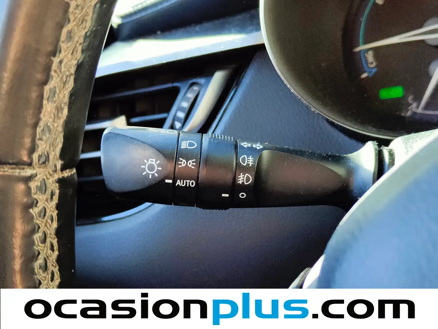 Foto Toyota C-HR Toyota C-HR 1.8 125H Advance (122 CV)