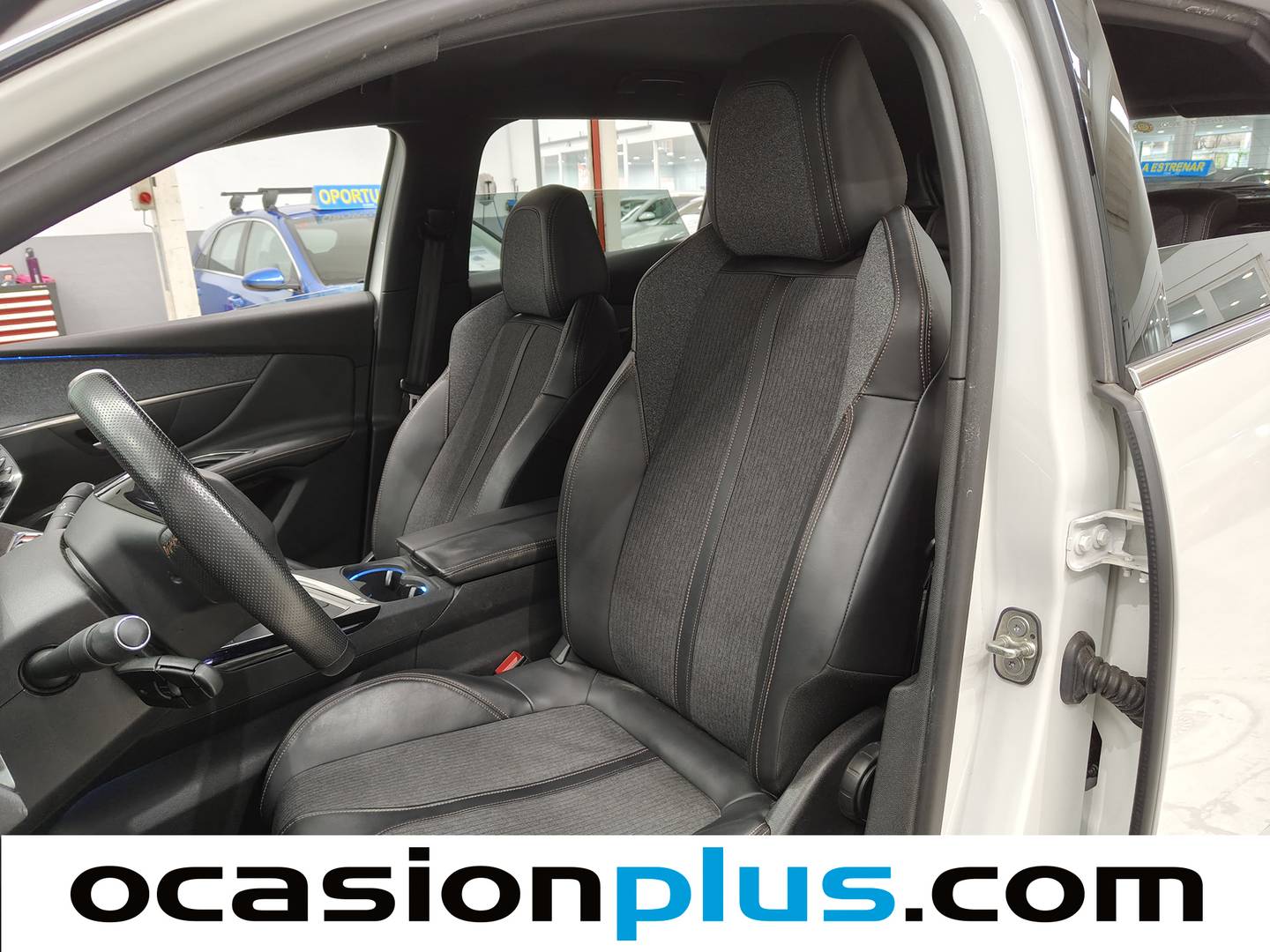 Foto Peugeot 3008 Peugeot 3008 PureTech 130 S&S GT Line (130 CV)