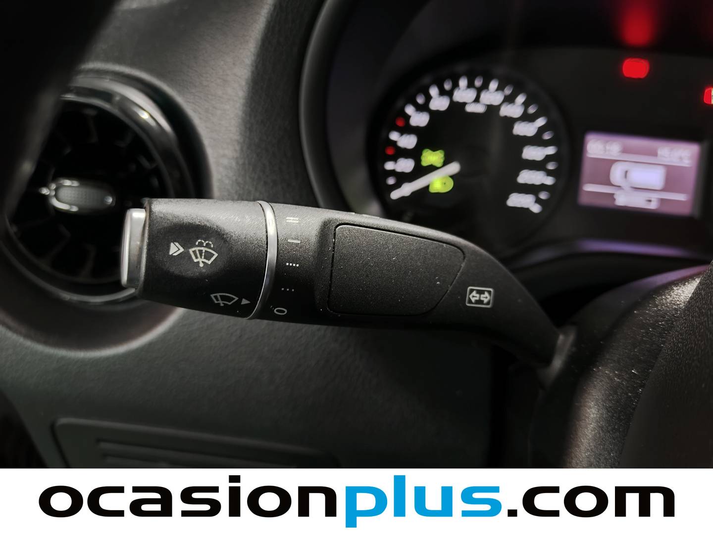 Mercedes Vito Mercedes-Benz Vito Furgon 110 CDI Base Compacta (102 CV) de segunda mano