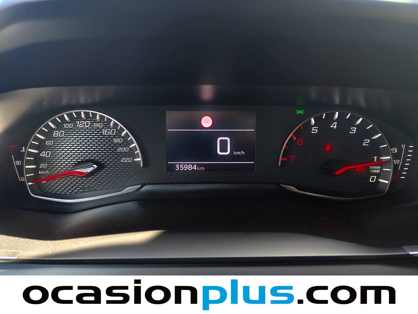 Foto Peugeot 2008 Peugeot 2008 PureTech 100 S&S Allure (100 CV)