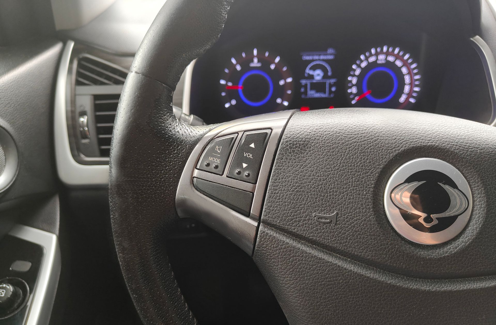 SsangYong Korando D22T Premium 4x2 - foto 28