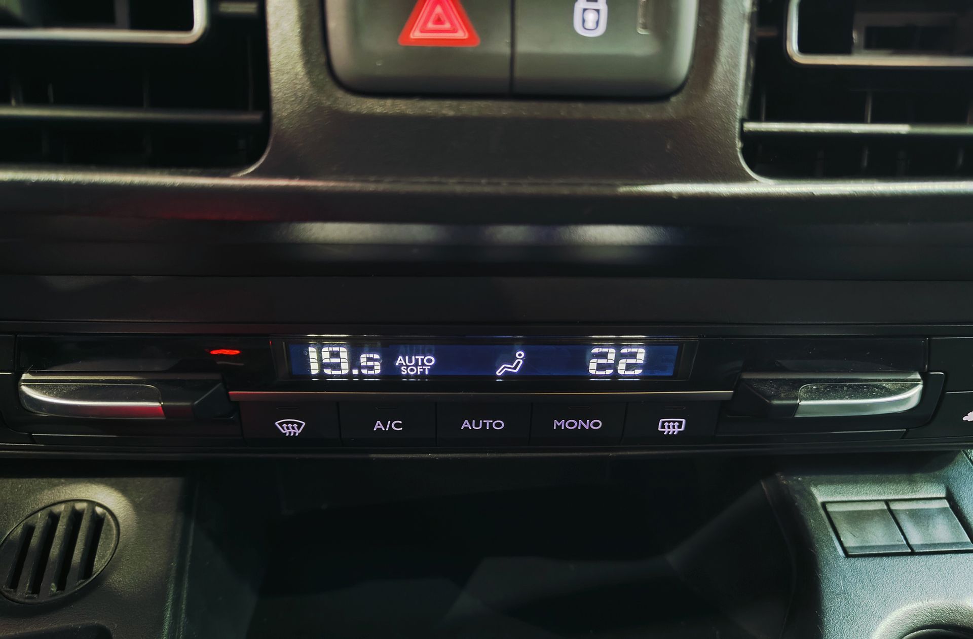Peugeot Rifter BlueHDi 130 Allure Standard 7 plazas - foto 33