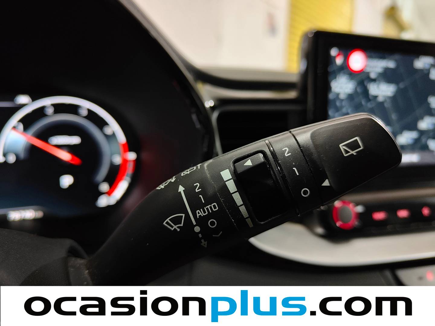 Foto KIA XCeed Kia XCeed 1.6 MHEV Emotion DCT  (136 CV)