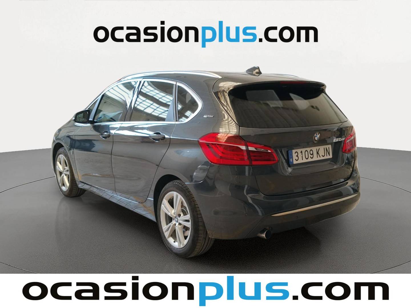 Foto trasera BMW Serie 2 Active Tourer BMW Serie 2 225xe iPerformance Active Tourer (224 CV) izquierda