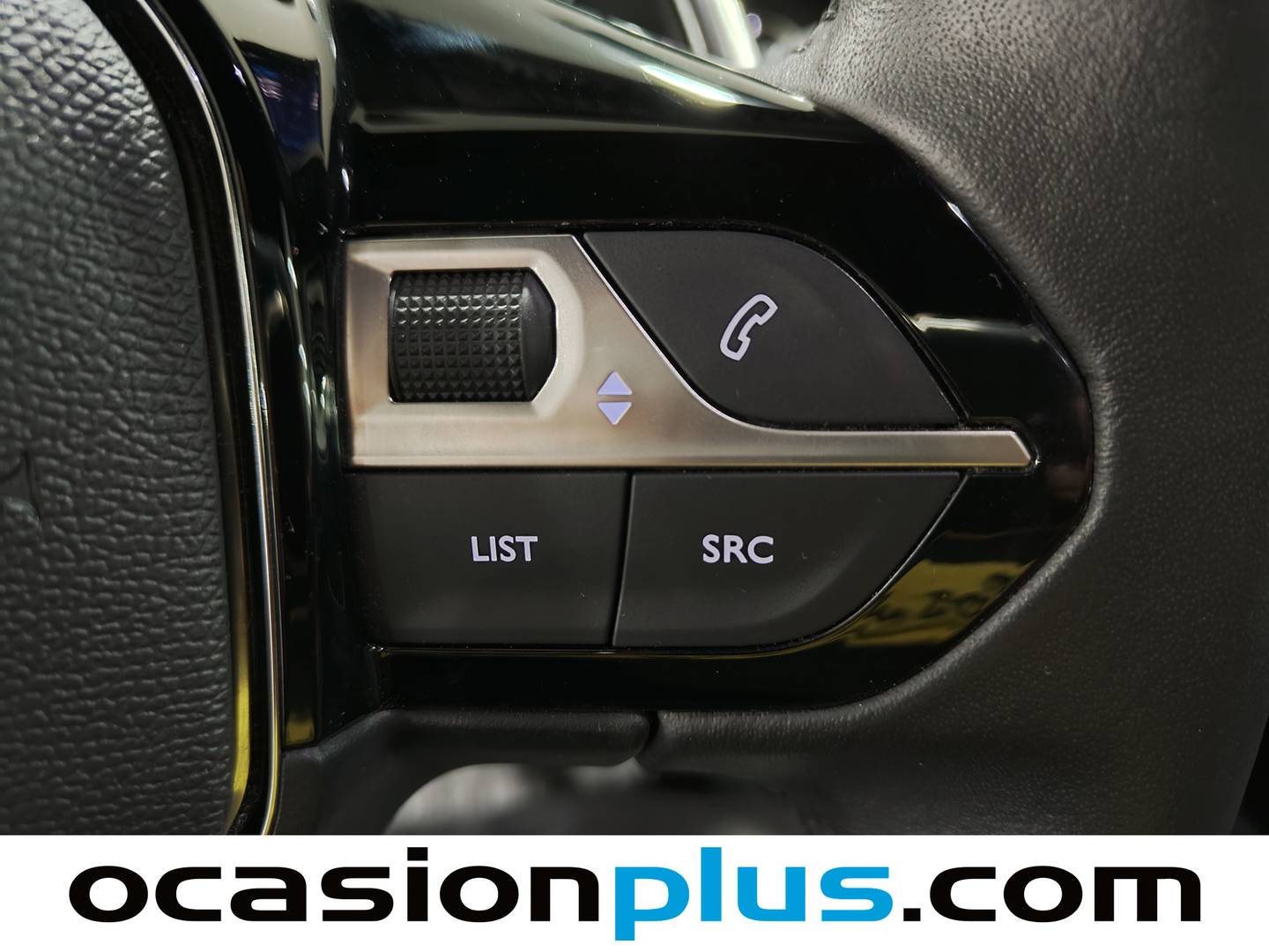 Peugeot 2008 Peugeot 2008 Allure Hybrid eDCS6 (145 CV) km 0