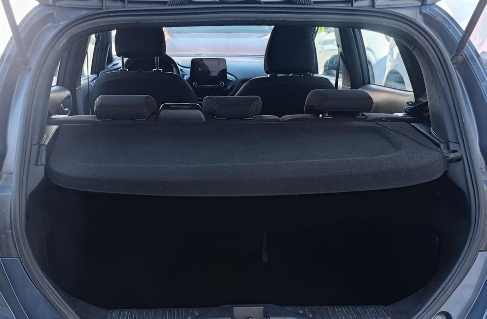 Ford Fiesta 1.0 EcoBoost MHEV ST-Line - foto 18