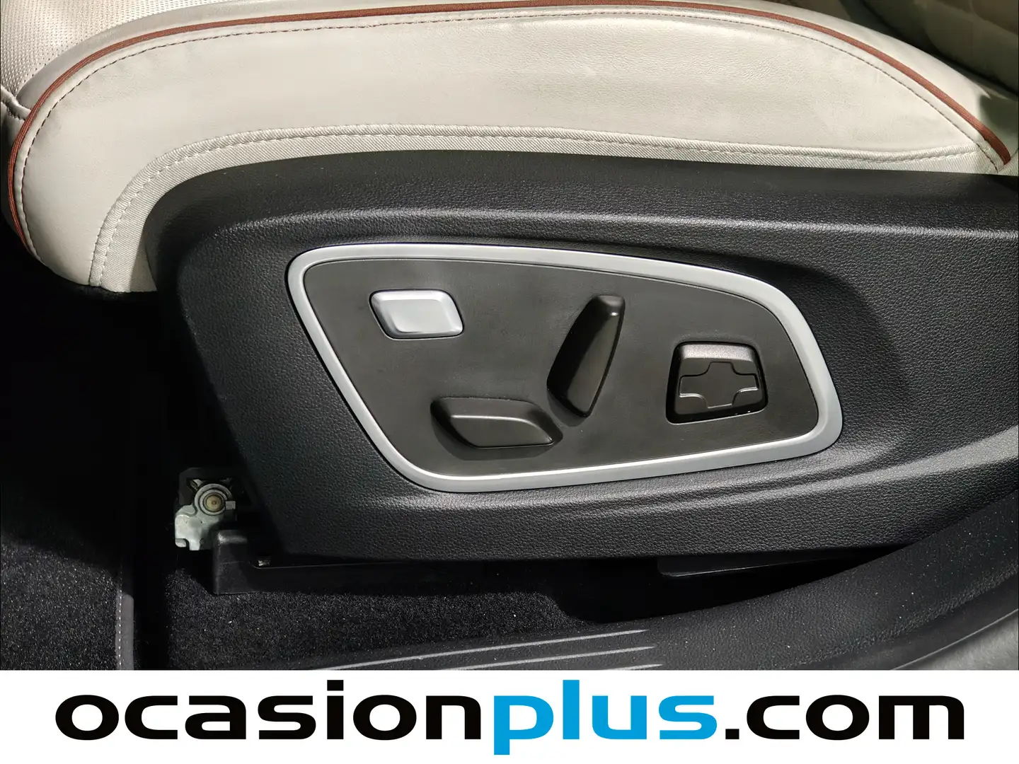 Foto Renault Espace Renault Espace E-Tech 200 full hybrid Iconic (200 CV) 7 Plazas