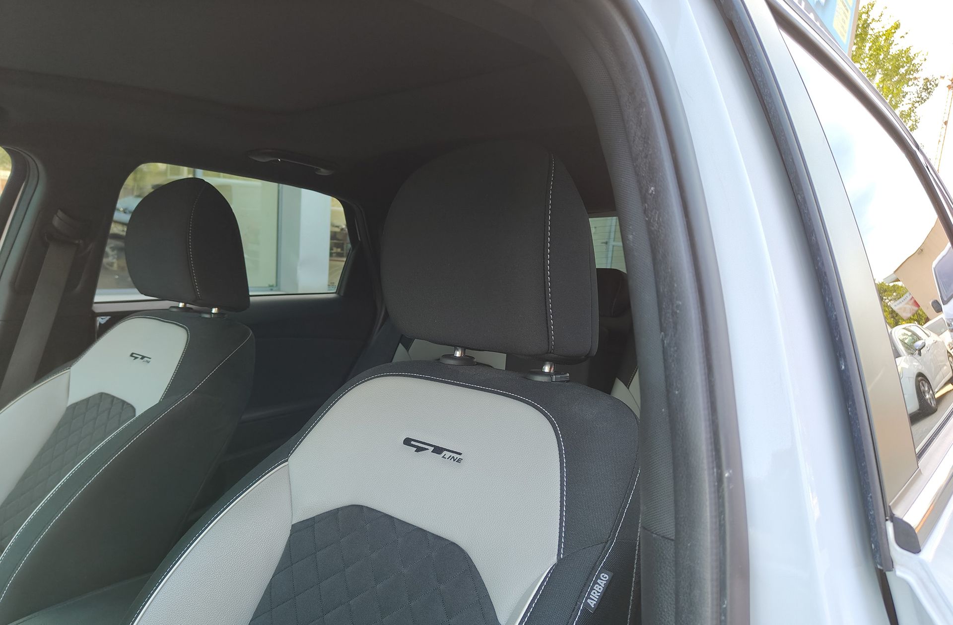 Kia Ceed 1.6 MHEV GT Line DCT - foto 9