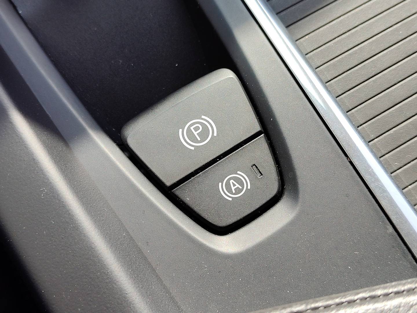 Foto Volvo V60 Volvo V60 D4 Momentum Auto (190 CV)