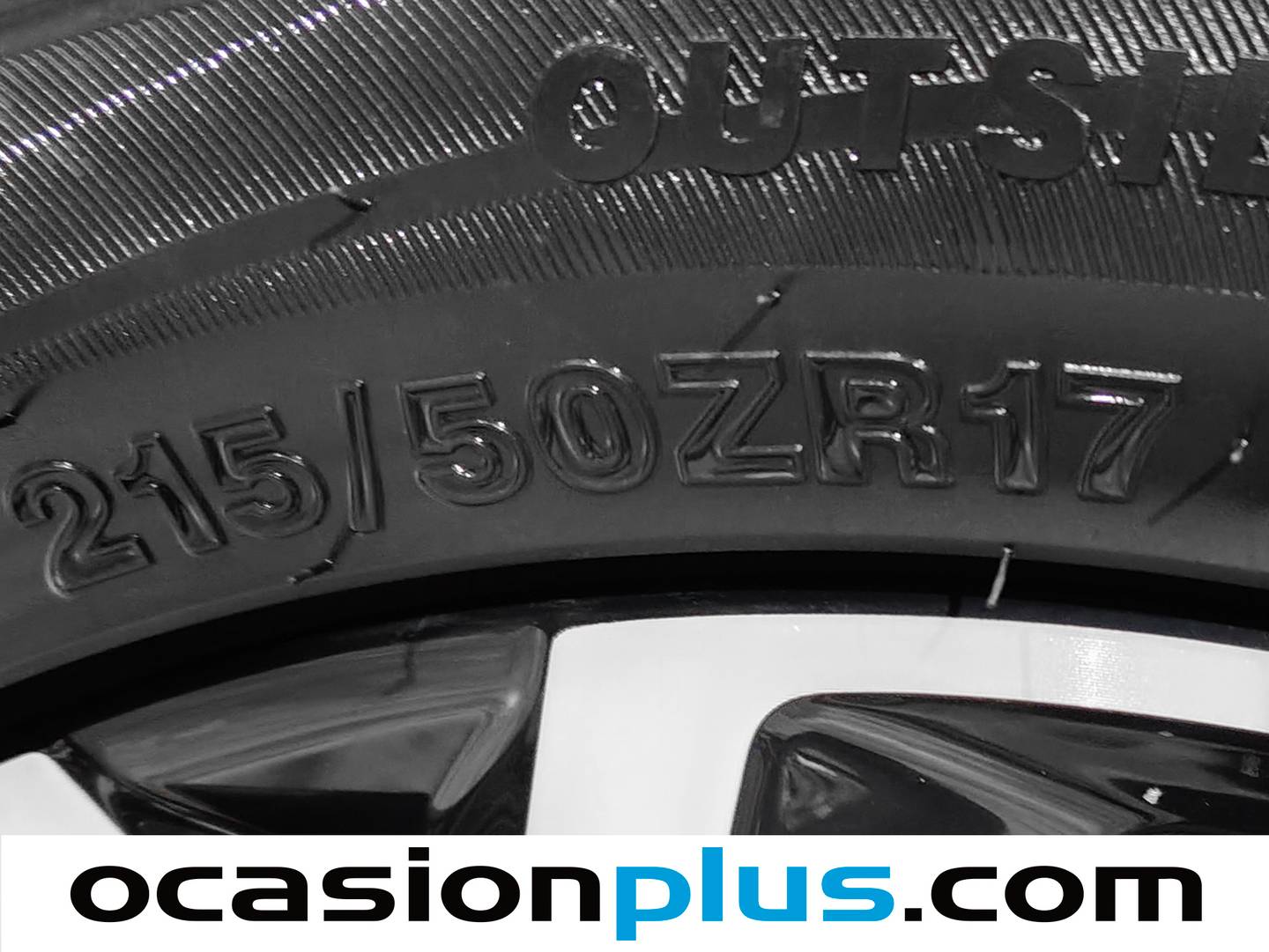 Foto Citroën C3 Aircross Citroën C3 Aircross PureTech 130 S&S Shine EAT6 96 kW (131 CV)