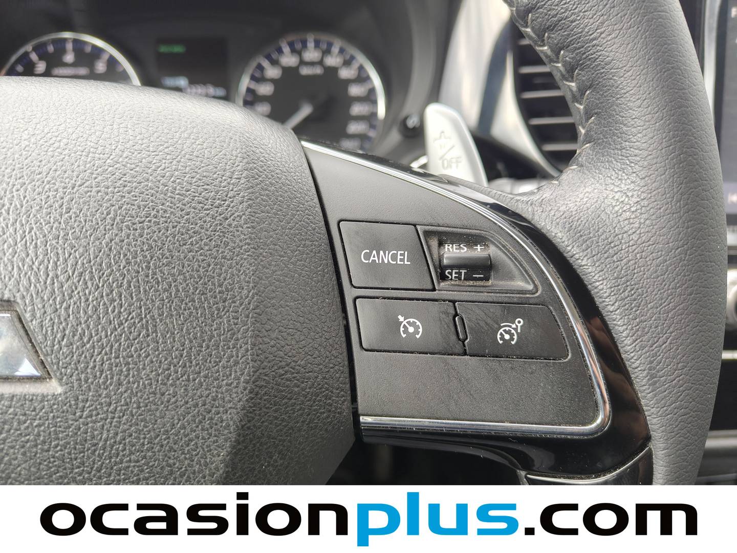 Foto Mitsubishi Outlander Mitsubishi Outlander 200 MPI Motion 2WD CVT (150 CV) 7 Plazas