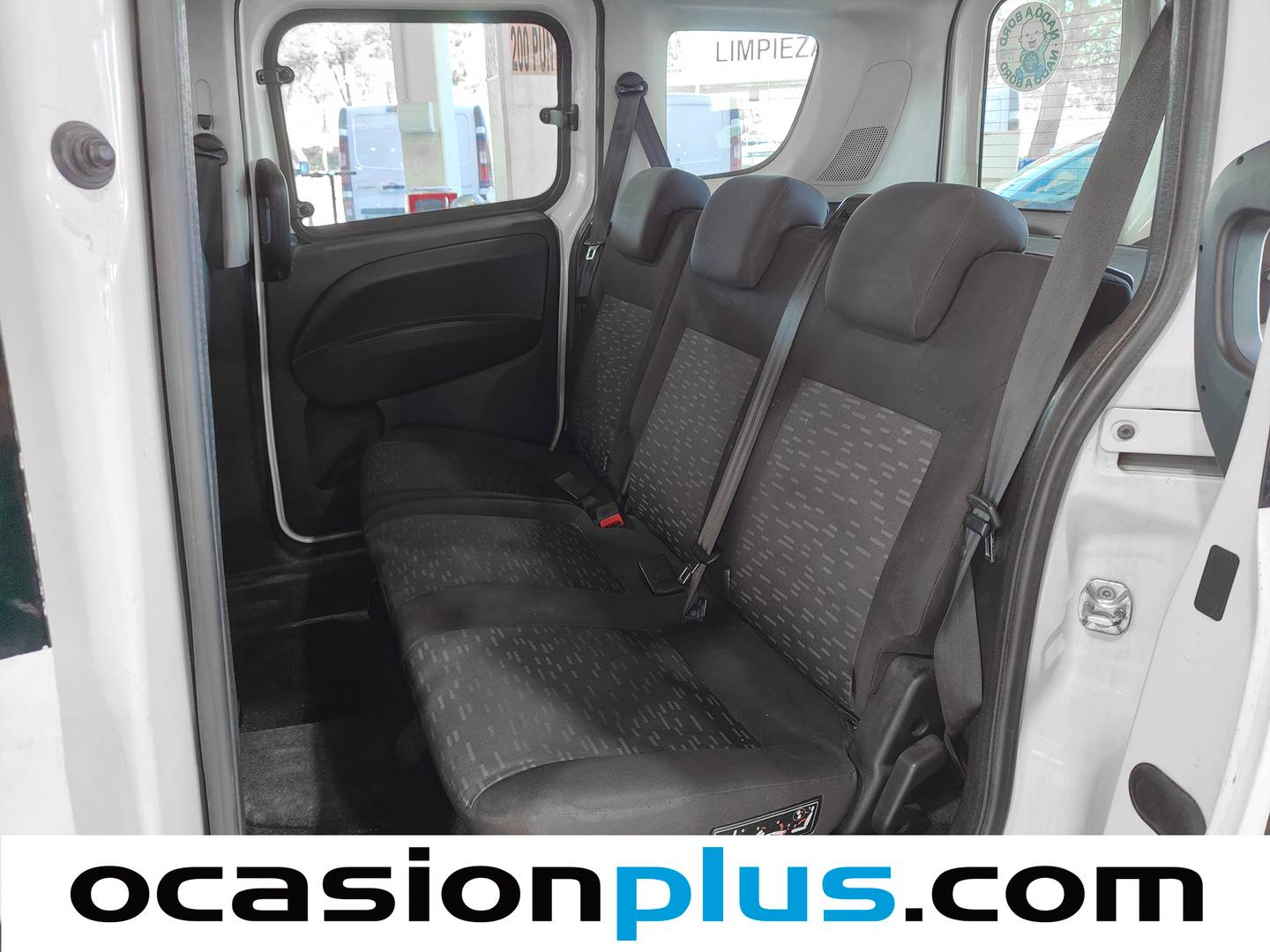 Foto asientos traseros Opel Combo Opel Combo Tour 1.3 CDTI Tour Expression L1 H1 (90 CV)