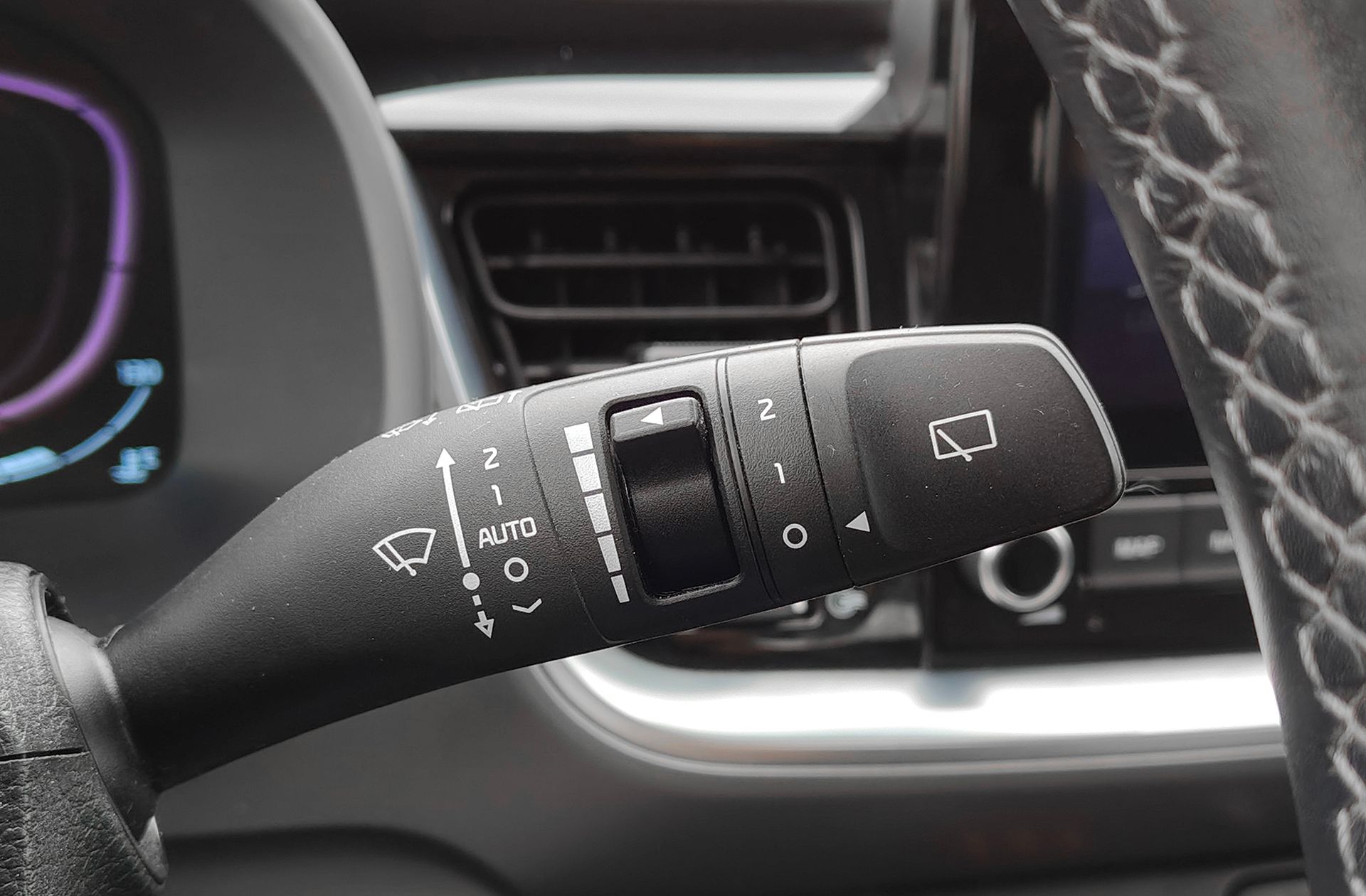 Kia Stonic 1.0 T-GDi Drive DCT - foto 28