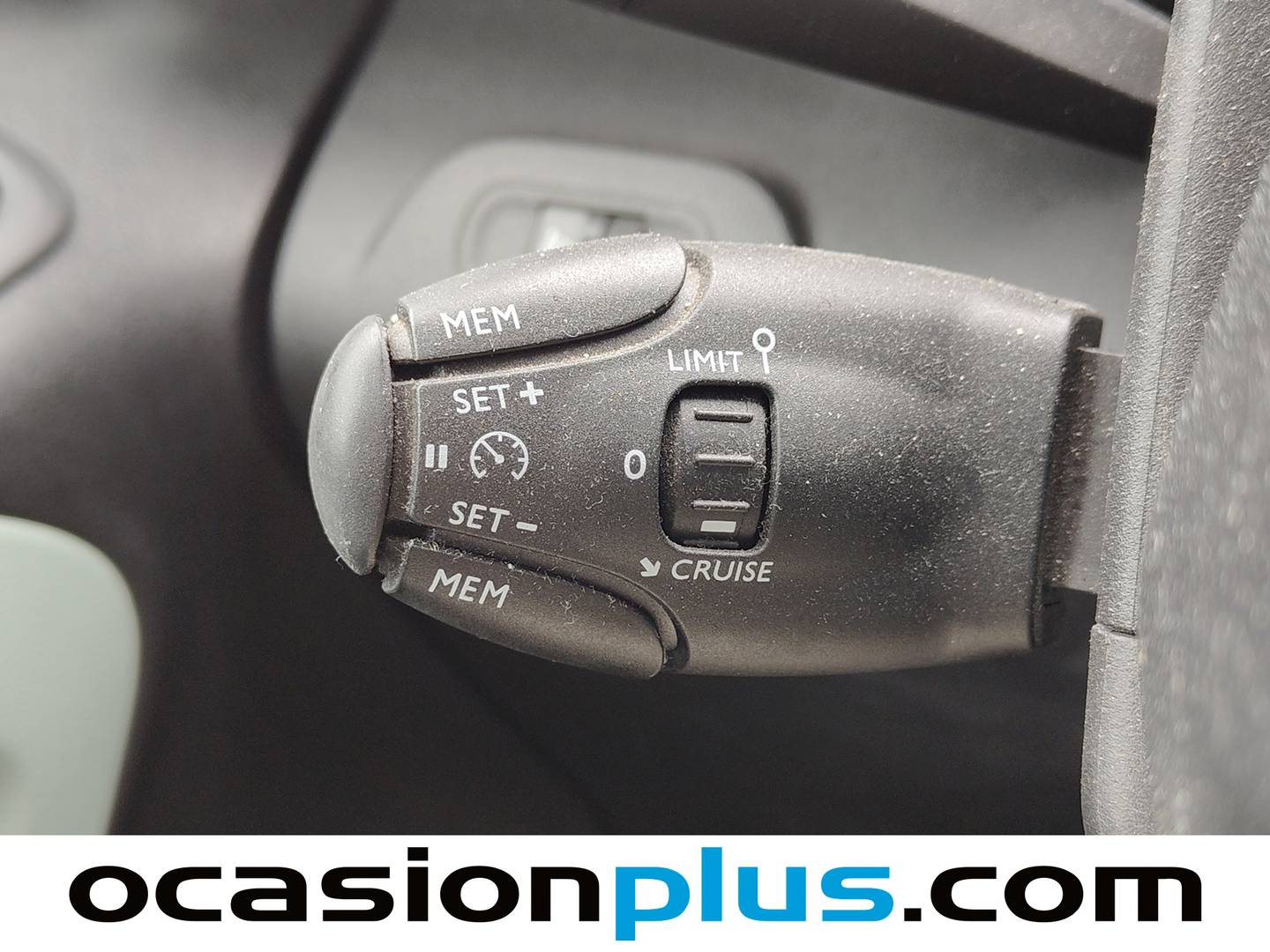 Accesorios del Citroën Berlingo Citroën Berlingo Combi BlueHDi 100 S&S Talla M Feel Pack (102 CV)