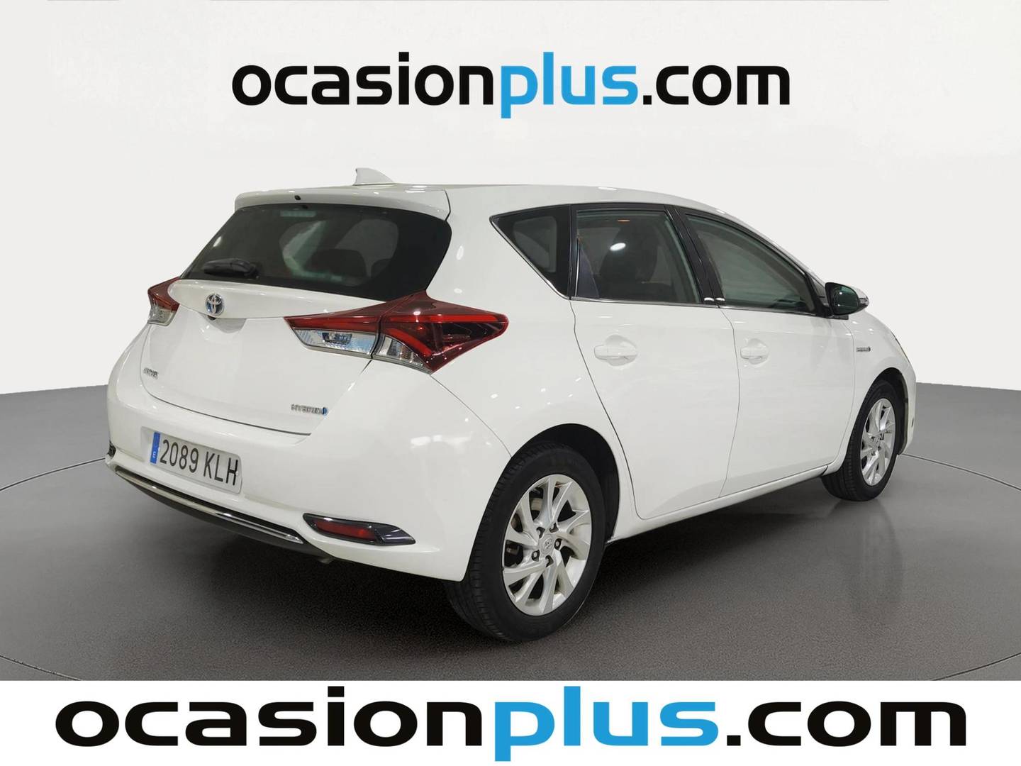 Foto trasera Toyota Auris Toyota Auris 140H Hybrid Active (Business Plus) (136 CV) derecha
