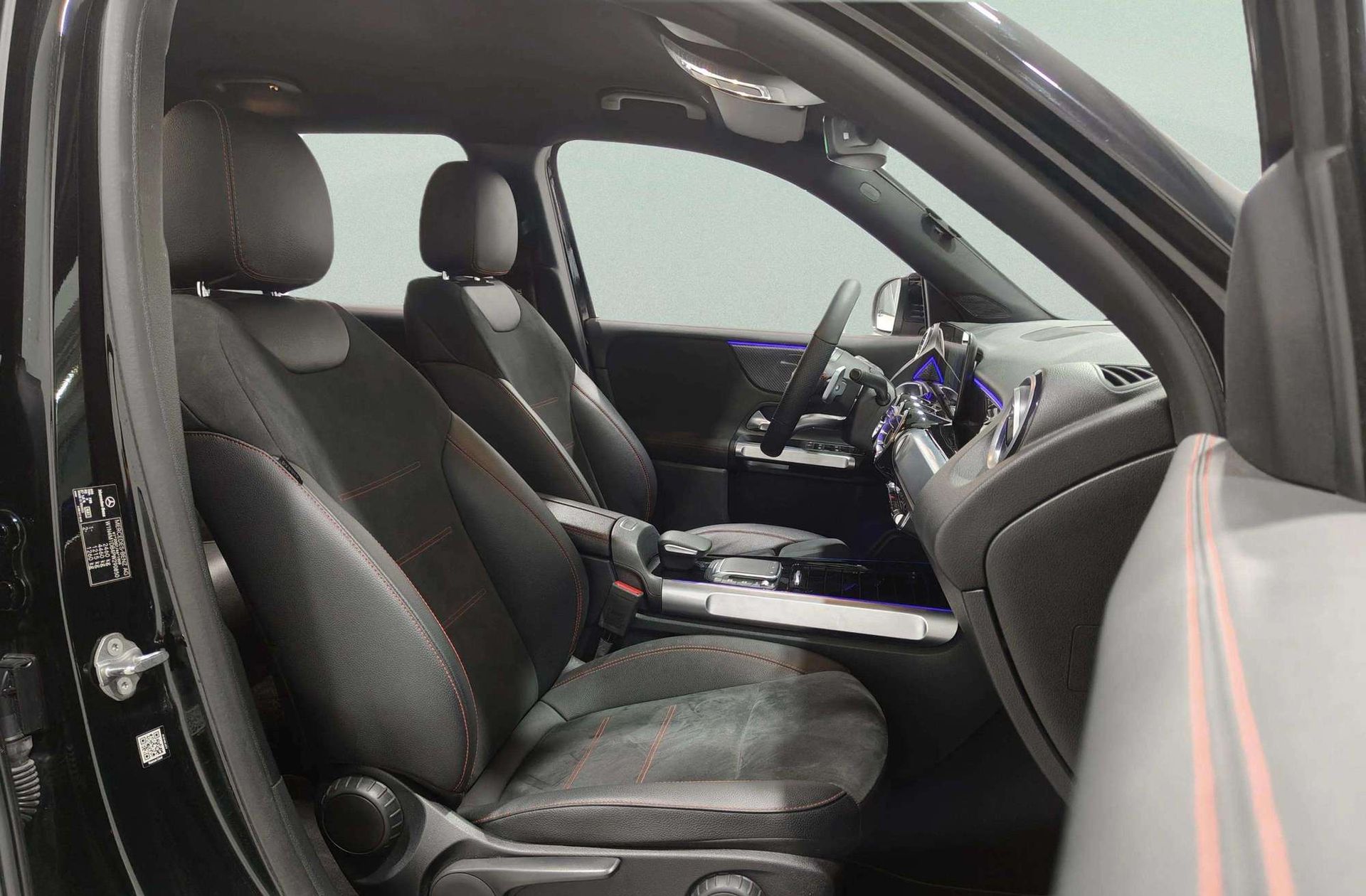 Mercedes-Benz GLB 200 d 4Matic Pack AMG - foto 21