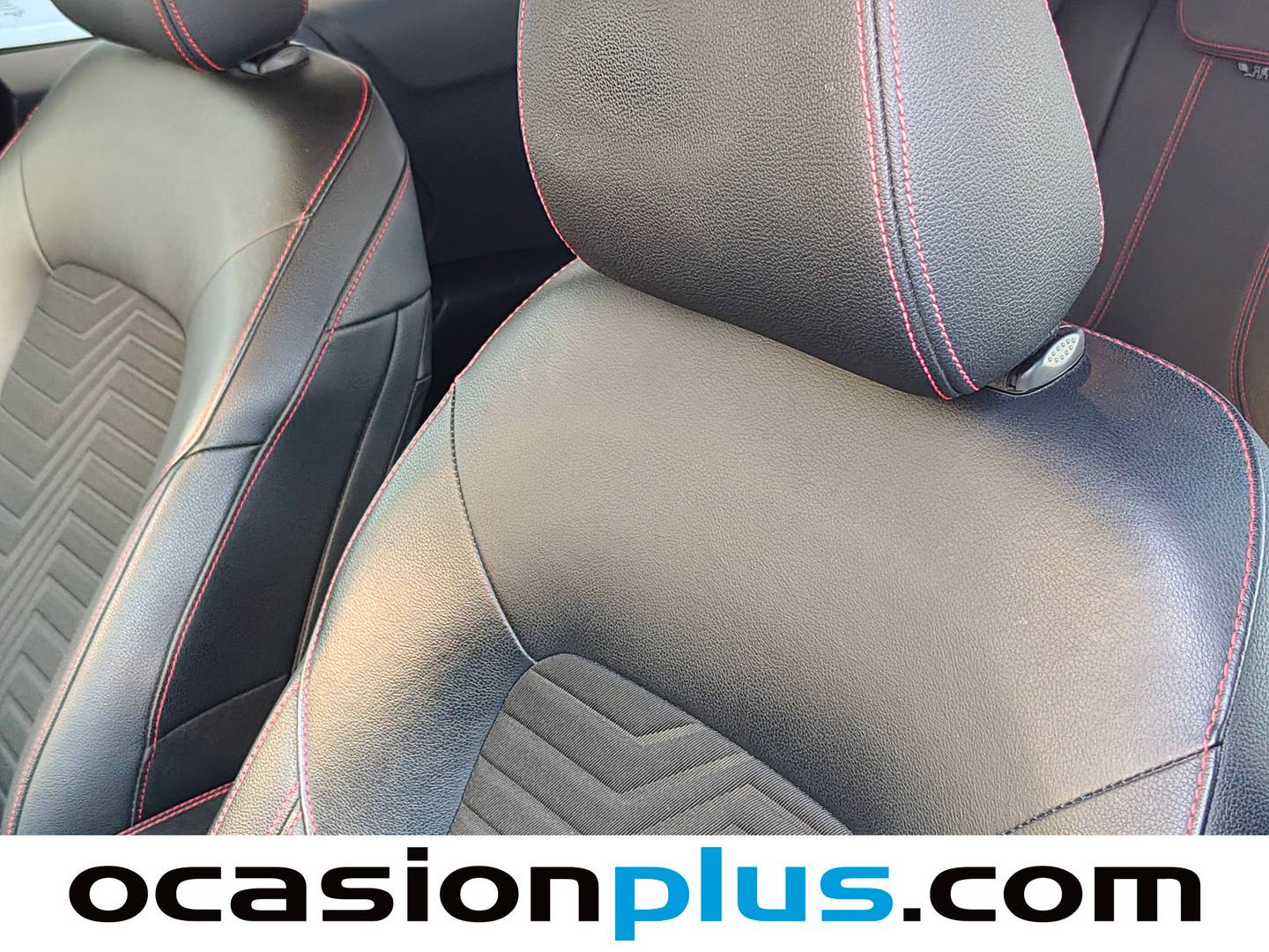 Extras y acabados del Ford Puma Ford Puma 1.0 EcoBoost MHEV ST-Line X (125 CV)