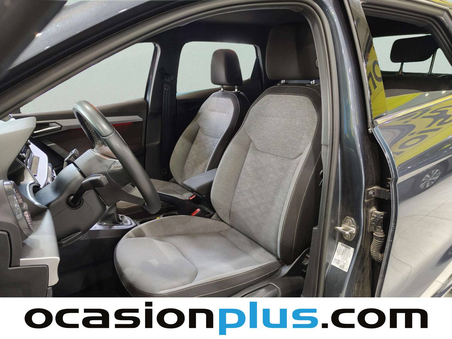 Foto asientos delanteros Seat Ibiza Seat Ibiza 1.0 TSI S&S Xcellence (115 CV)