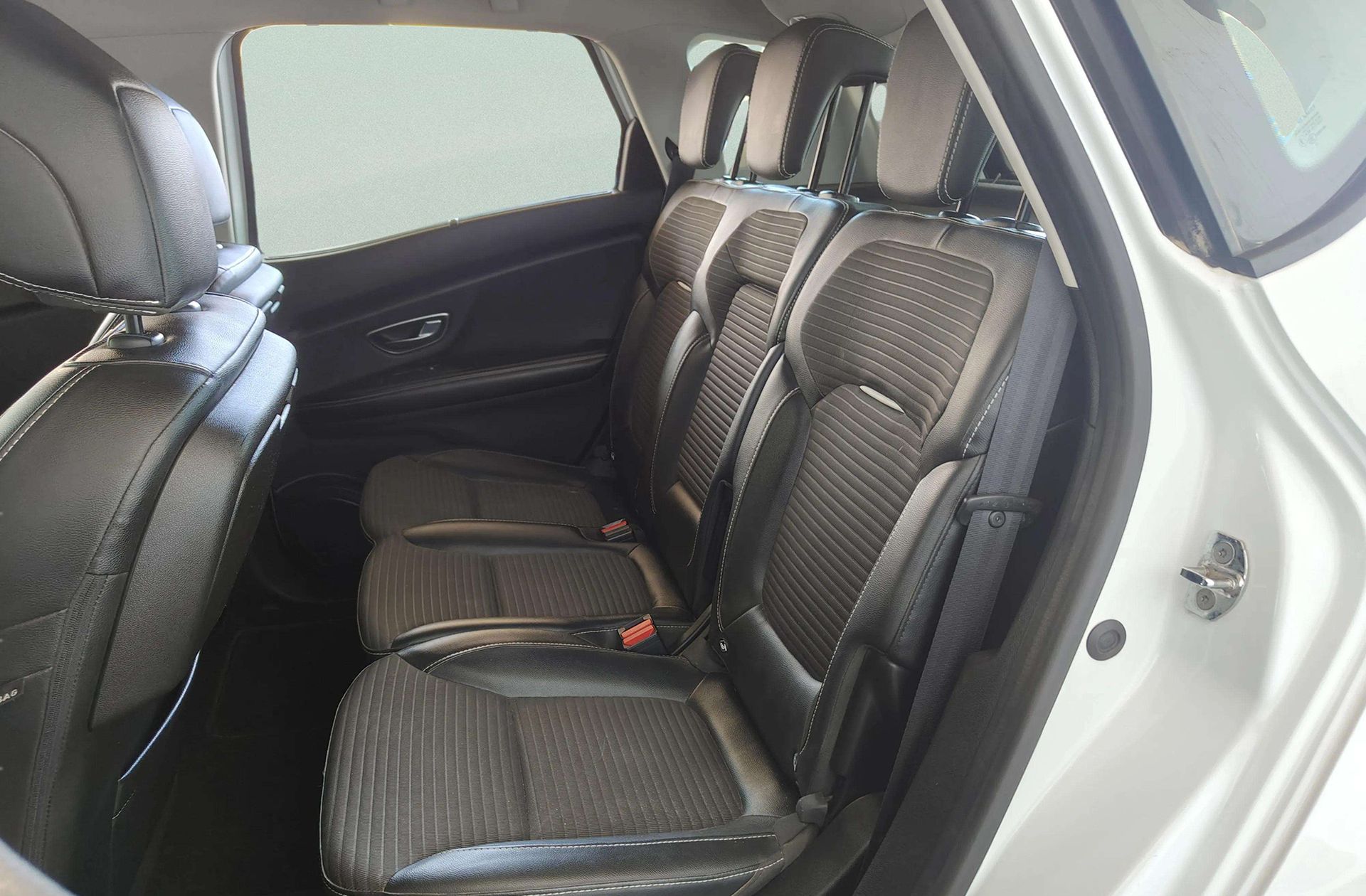 Renault Scénic dCi 110 Zen Energy - foto 11