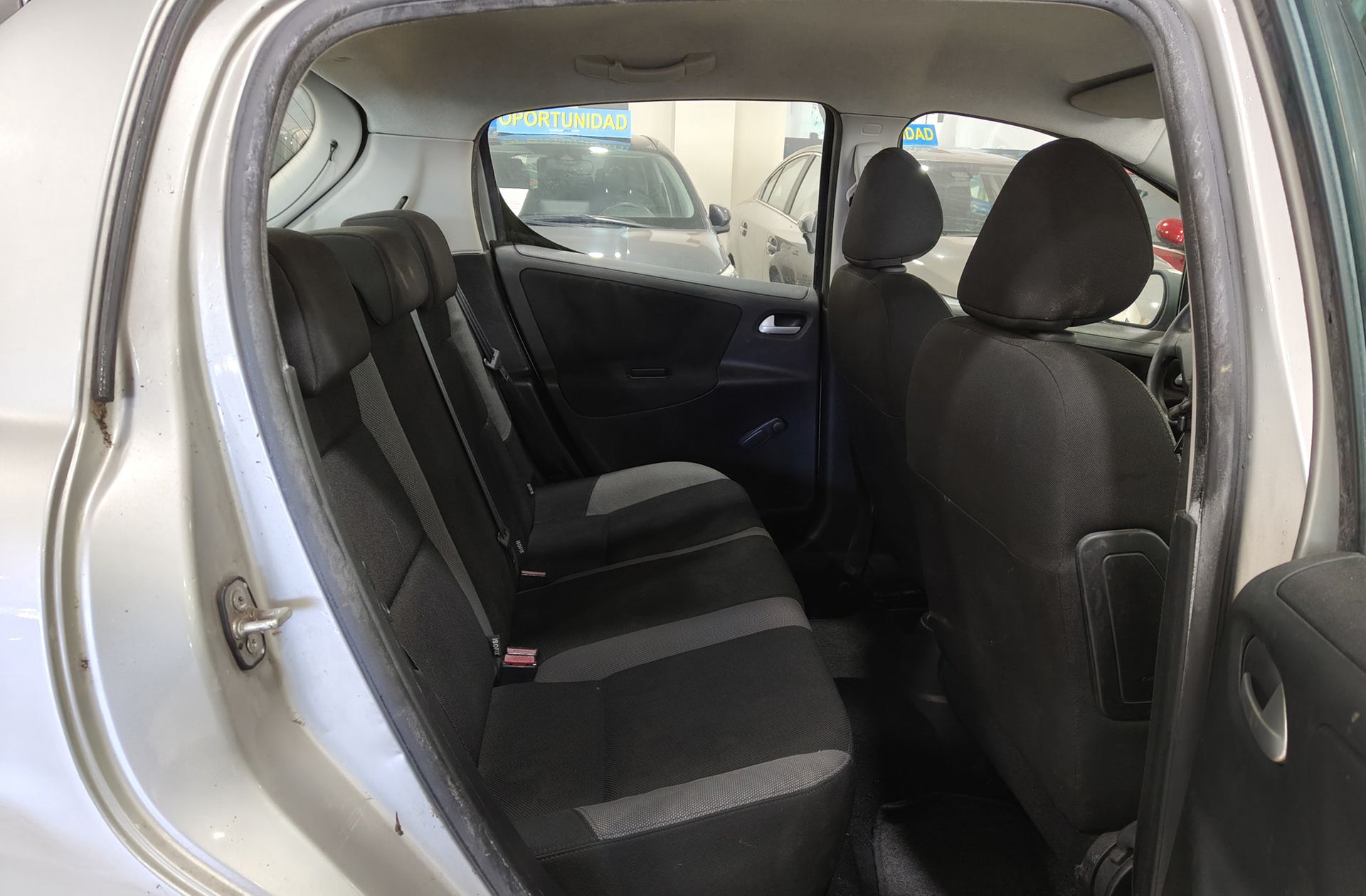 Peugeot 207 1.4 VTi 16v Confort - foto 13