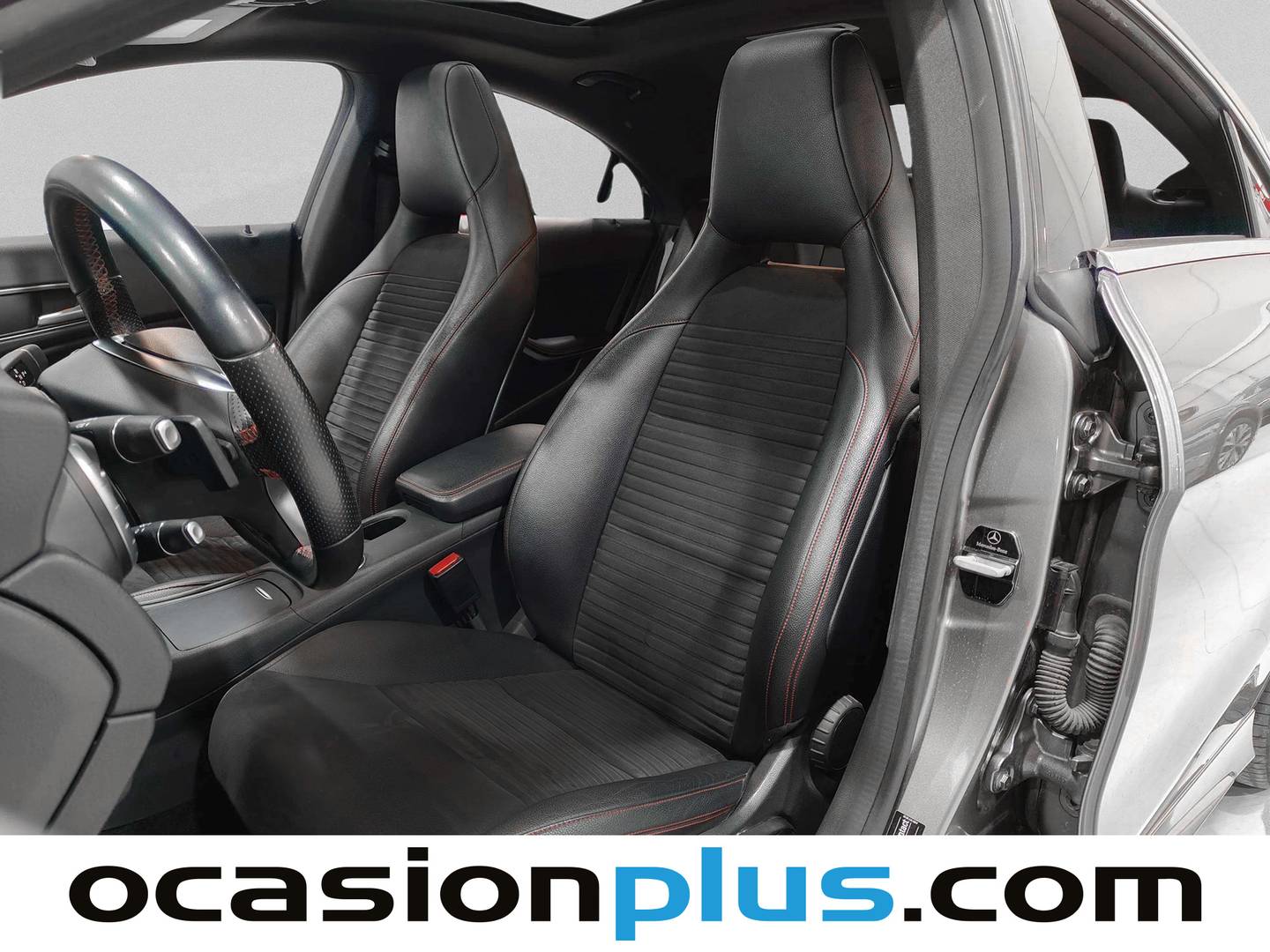 Foto asientos delanteros Mercedes CLA Mercedes-Benz CLA 200 CDI (136 CV) Pack AMG