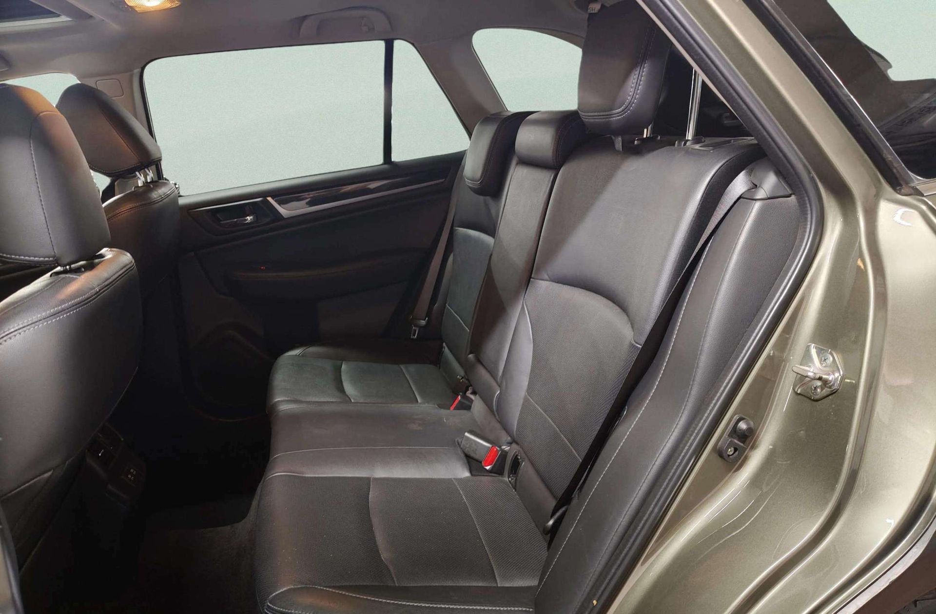 Subaru Outback 2.5 Executive Plus AWD CVT Lineartronic - foto 14