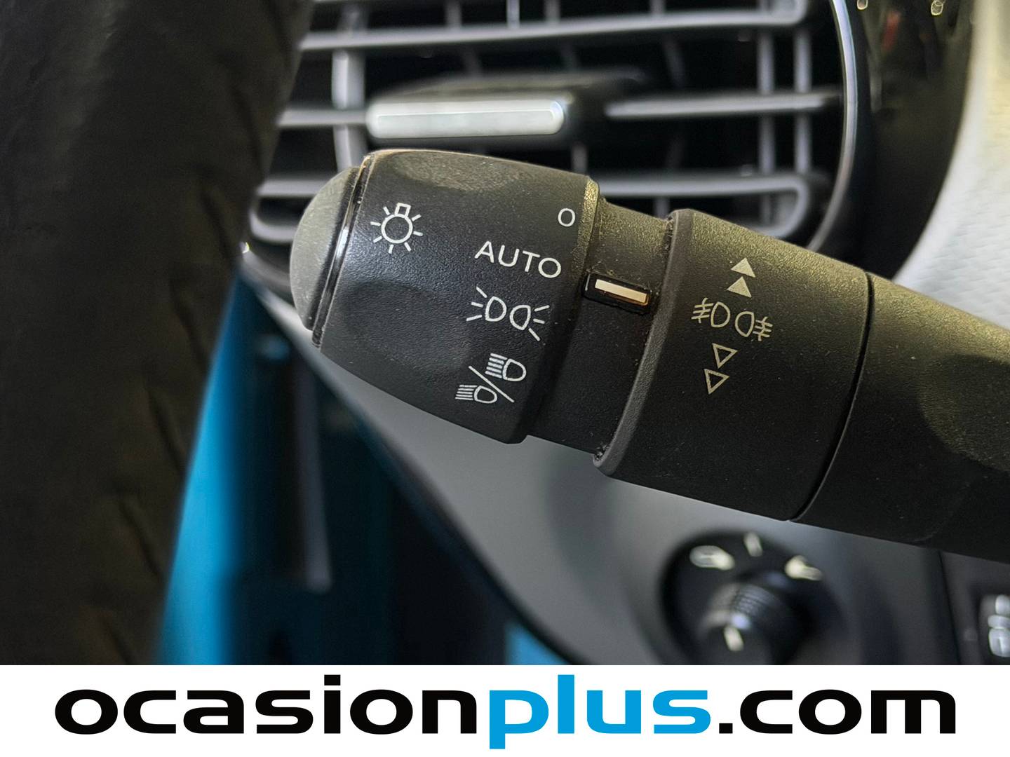 Extras del Citroën C4 Cactus Citroën C4 Cactus BlueHDi 100 S&S Feel (99 CV)