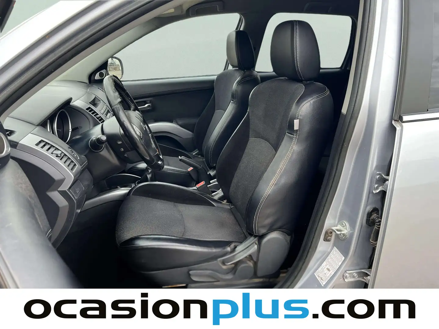Foto Mitsubishi Outlander Mitsubishi Outlander 220 DI-D Motion 4WD (177 CV) 7 Plazas
