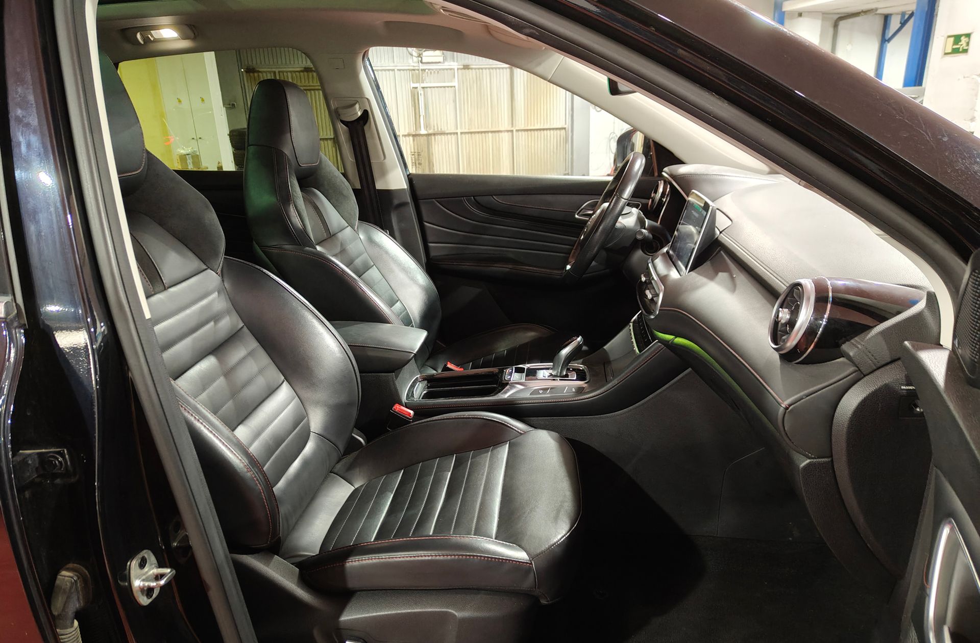 MG EHS 1.5 T-GDi PHEV Luxury - foto 25