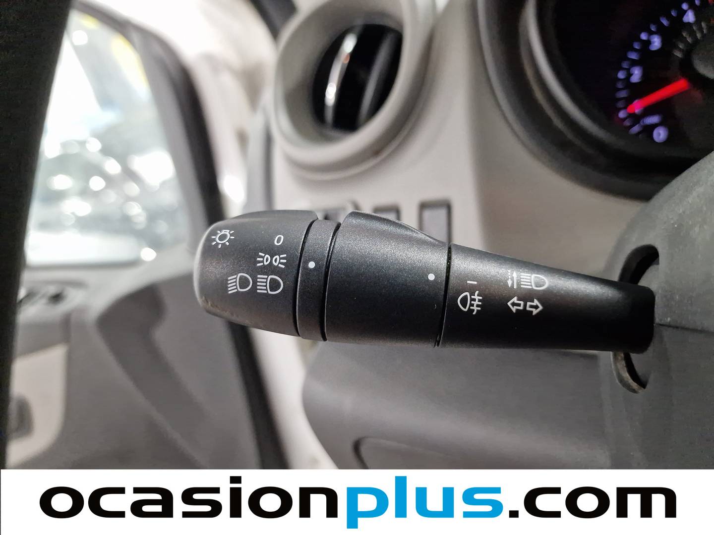 Equipamiento del Renault Trafic Renault Trafic Combi Mixto N1 Energy Blue dCi (120 CV) 6 Plazas