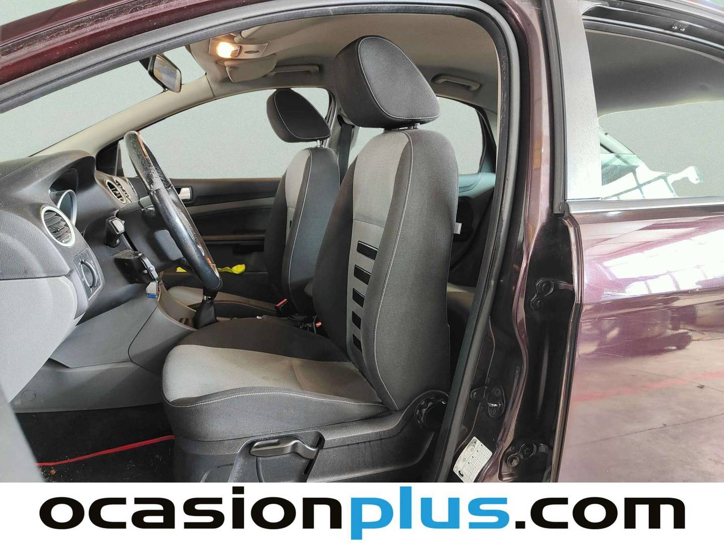 Foto asientos delanteros Ford Focus Ford Focus 1.6 Trend (100 CV)