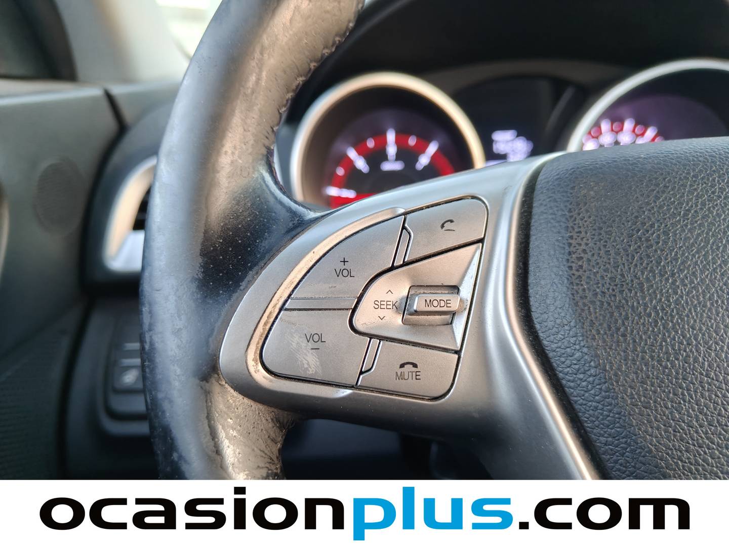 Foto SsangYong Tivoli Ssangyong Tivoli D16T Limited 4x2 (115 CV)