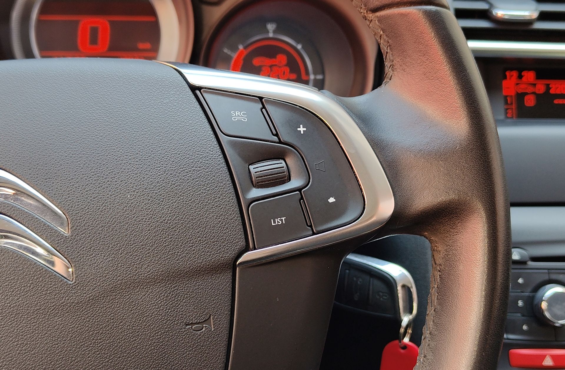 Citroën C4 1.6 HDi Tonic - foto 22