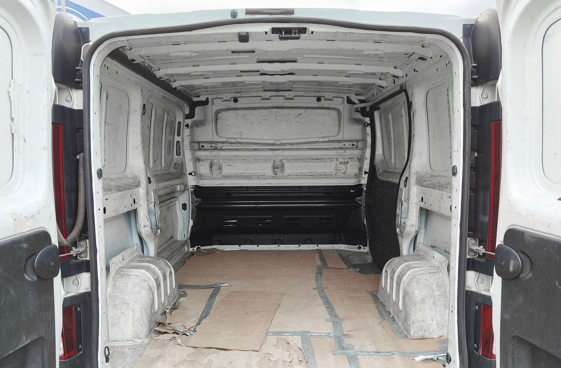 Renault Trafic Furgon 27 L1H1 dCi - foto 6
