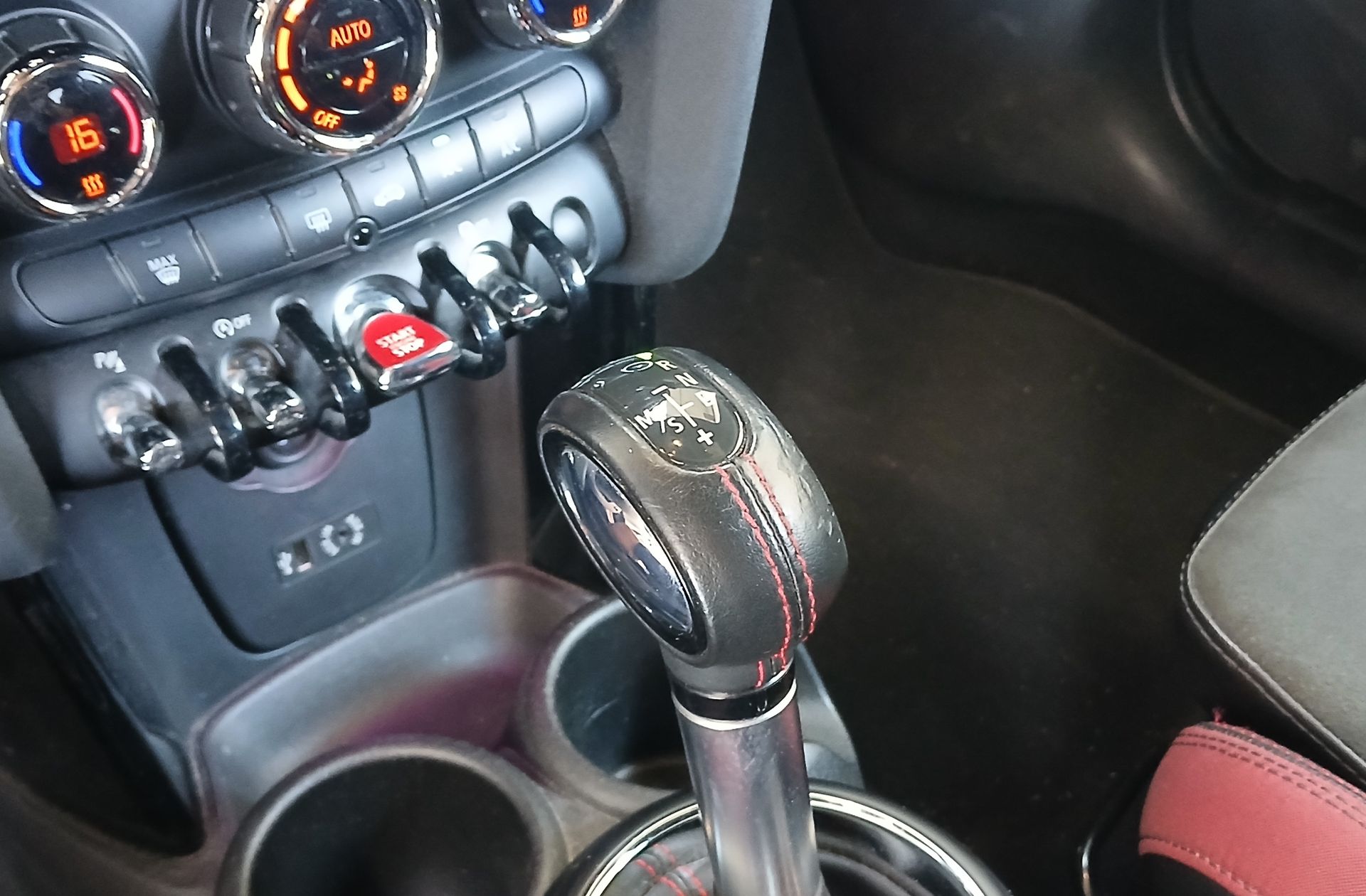 MINI Cooper John Cooper Works - foto 5