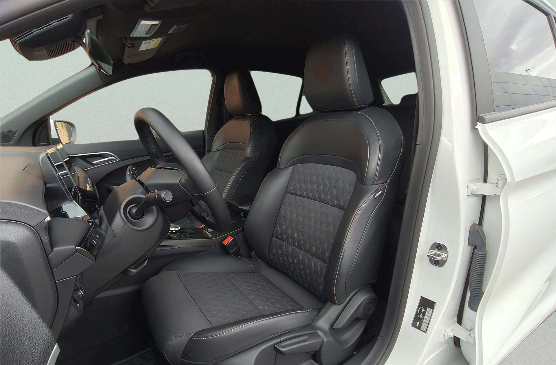 MG MG3 Hybrid+ Luxury - foto 13
