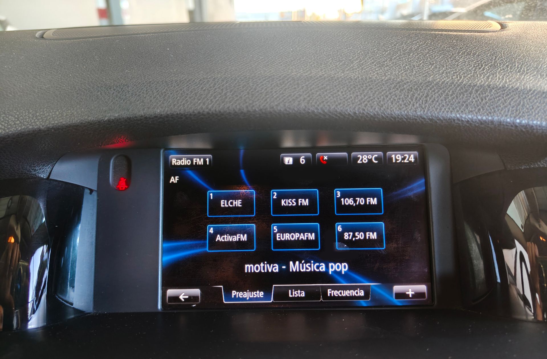 Renault Laguna Grand Tour dCi 175 Bose Edition - foto 31