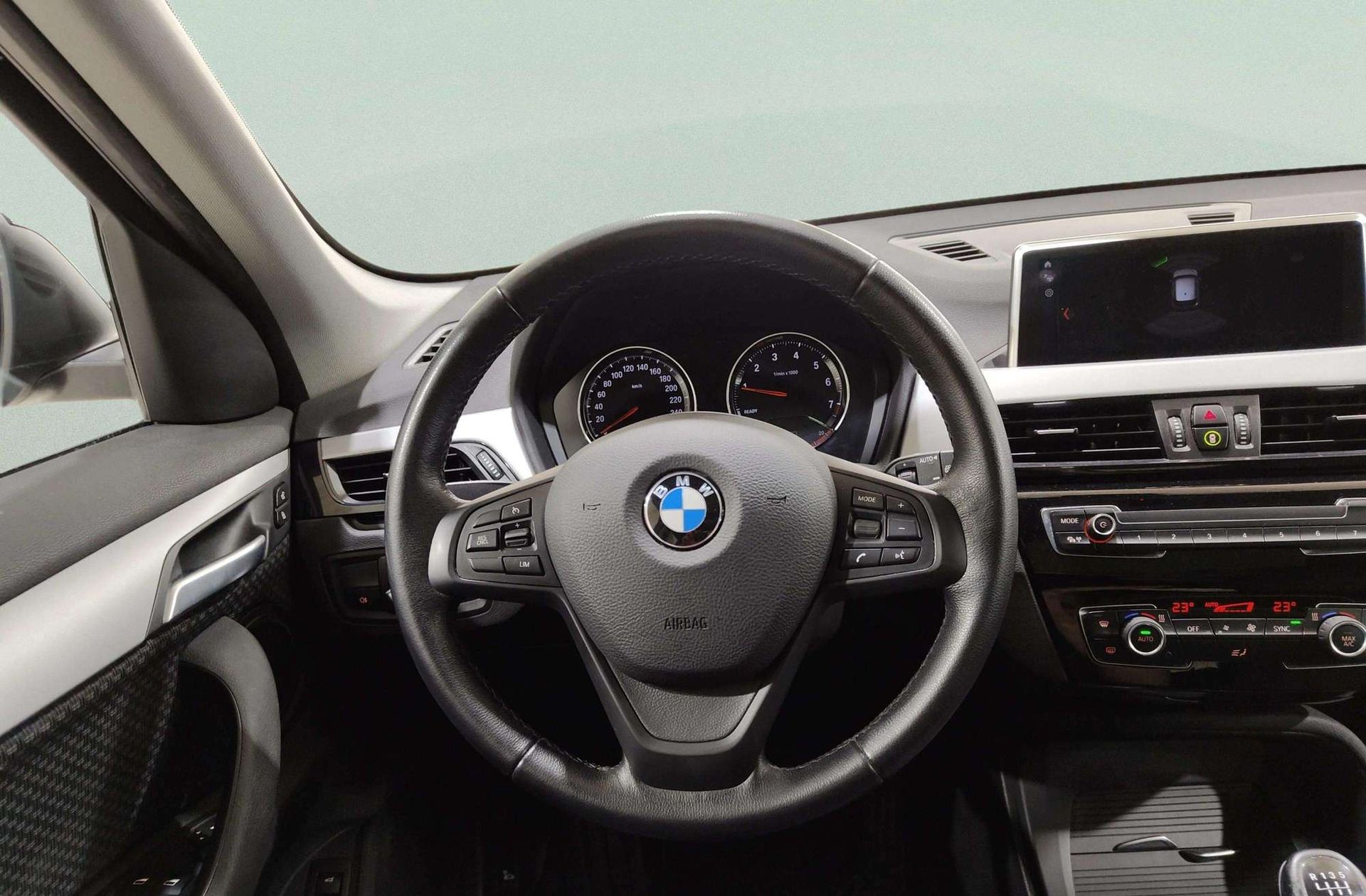 BMW X1 sDrive18i - foto 26