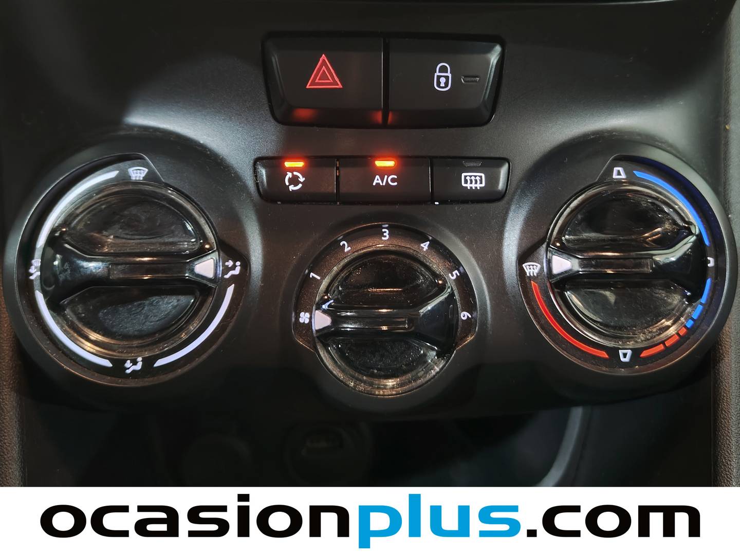 Peugeot 208 Peugeot 208 PureTech Signature (82 CV) 82cv