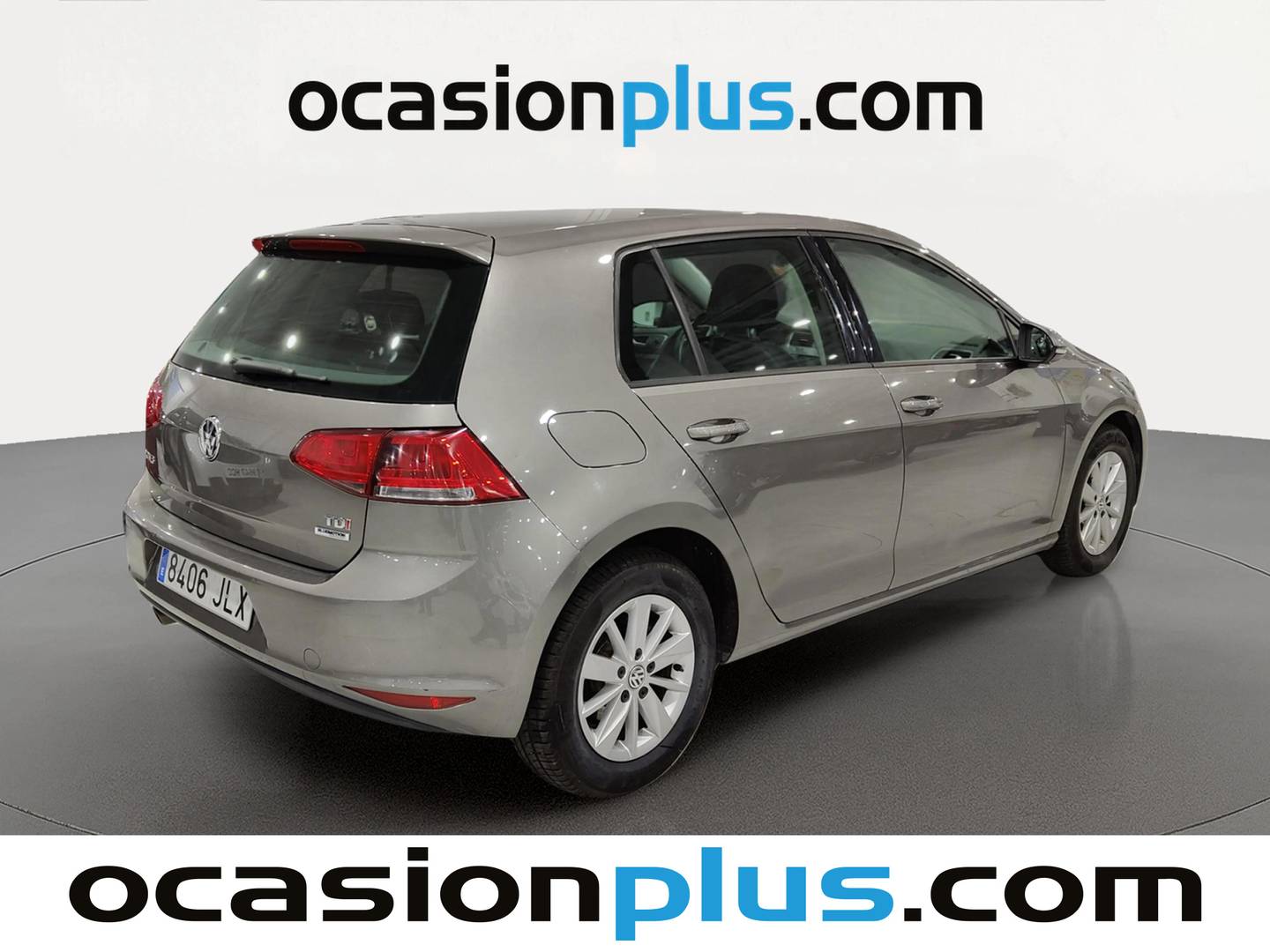 Foto trasera Volkswagen Golf Volkswagen Golf Business 1.6 TDI BMT (110 CV) DSG derecha