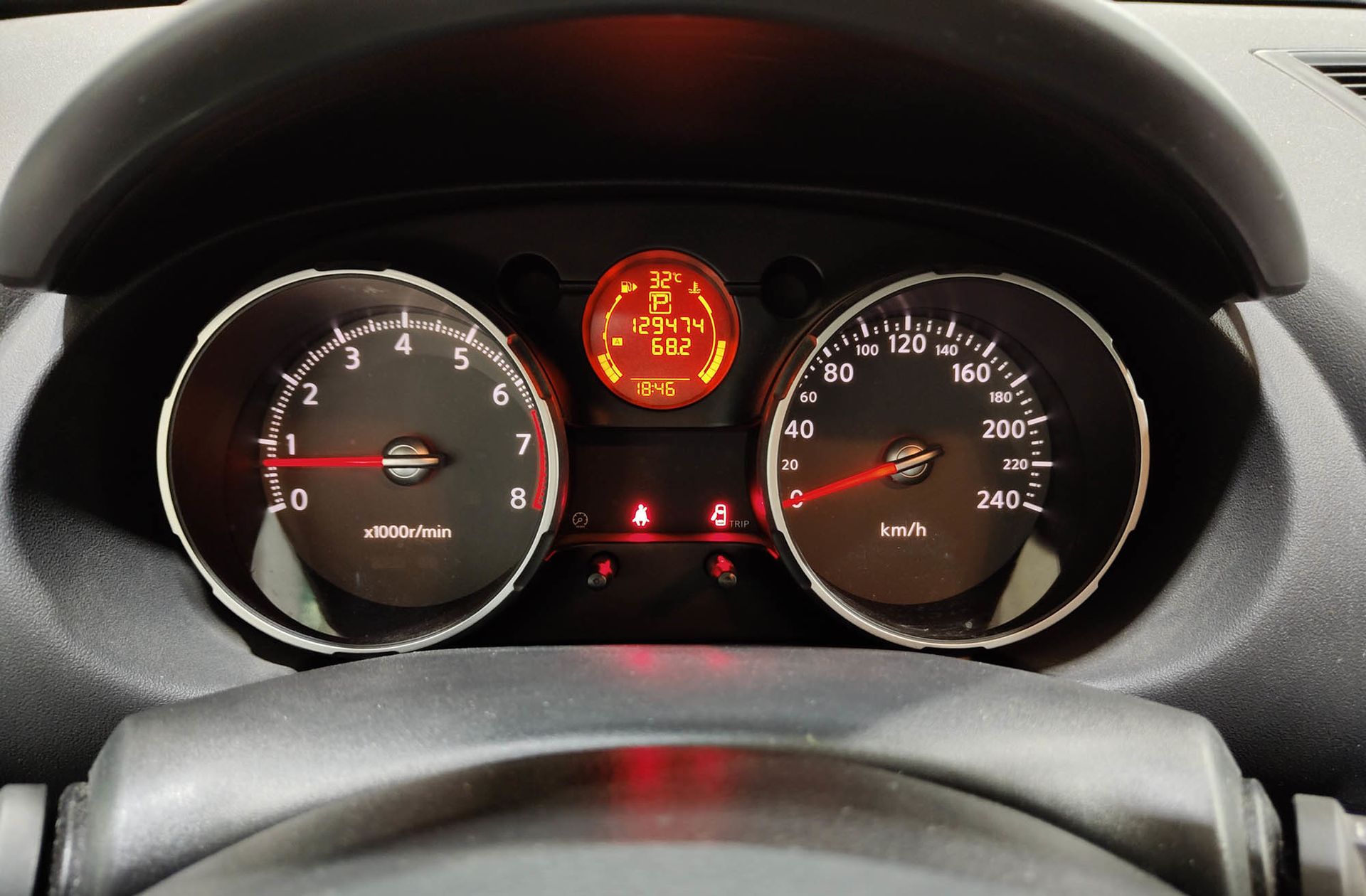 Nissan Qashqai 2.0 Tekna Premium 4x4 - foto 22