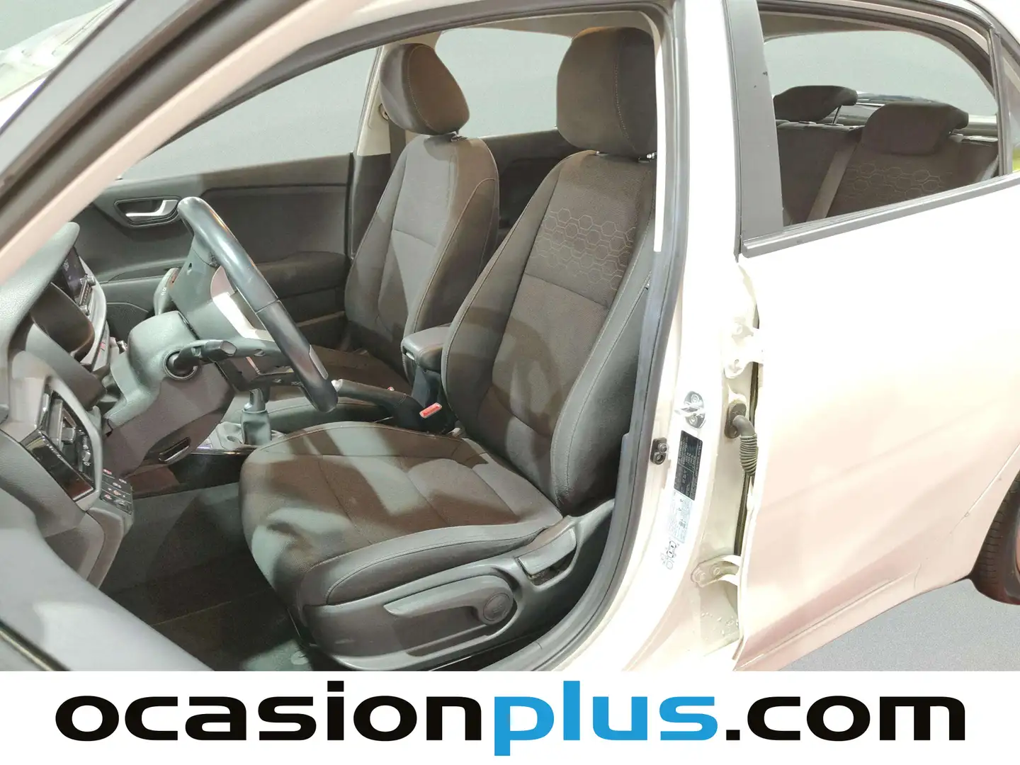 Foto KIA Rio Kia Rio 1.0 T-GDi MHEV iMT Drive (100 CV)