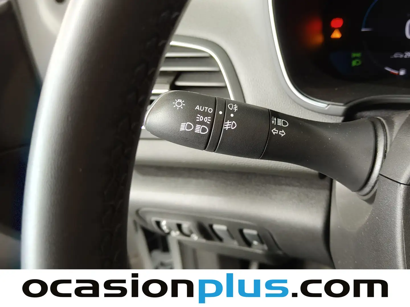 Foto Renault Mégane Renault Megane Sport Tourer E-TECH Intens (160 CV)