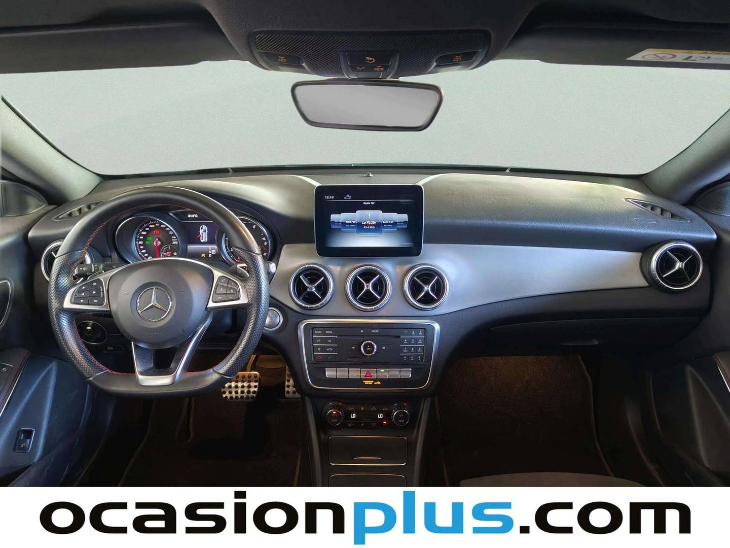 Foto asientos delanteros Mercedes CLA Mercedes CLA Shooting Brake 200 (163 CV) Pack AMG