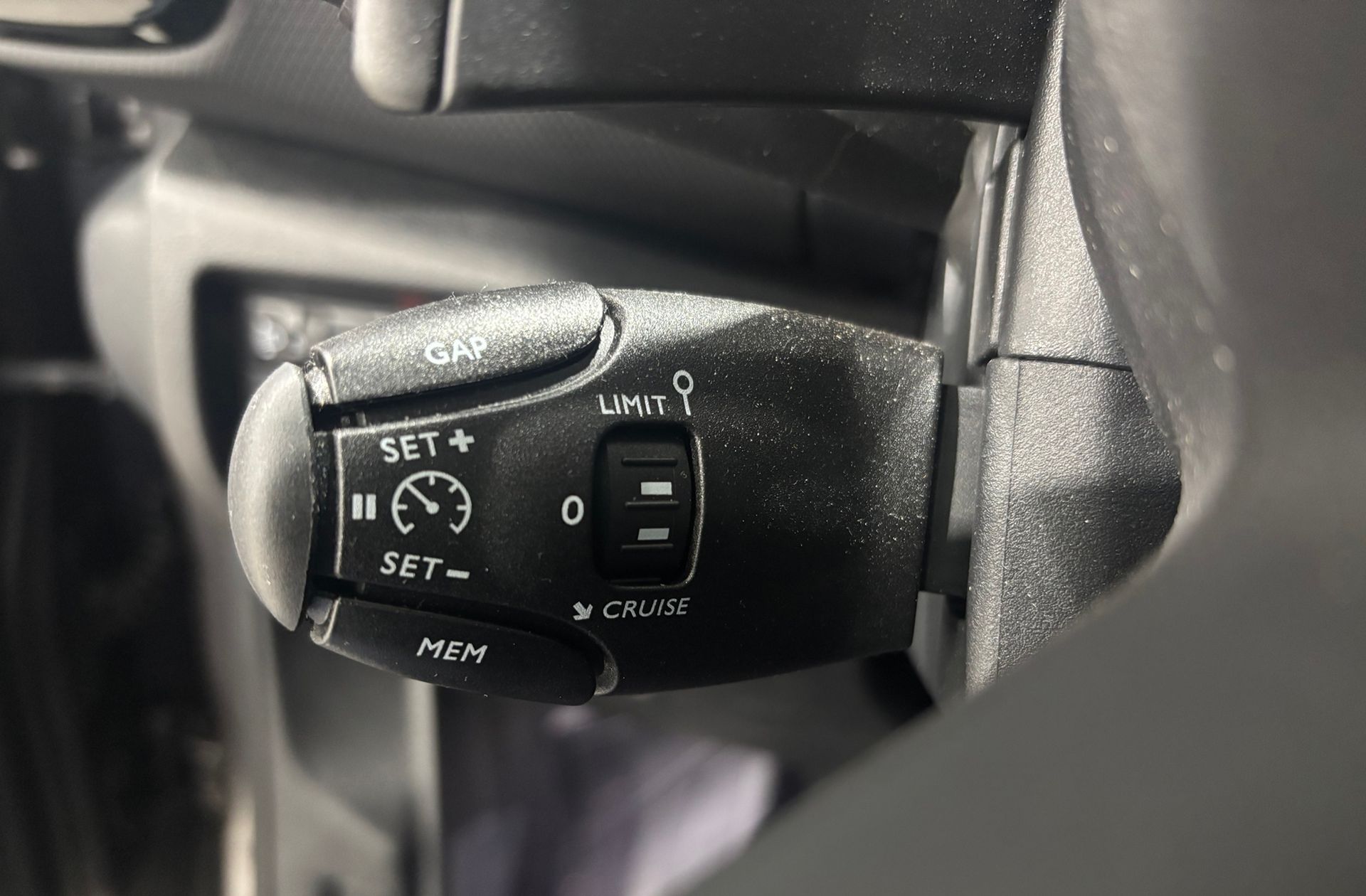 Citroën C5 Aircross 225 Feel Pack e-EAT8 - foto 20
