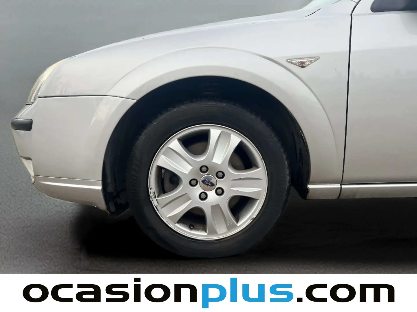 Foto Ford Mondeo Ford Mondeo 2.0i 16v Ghia (145 CV)